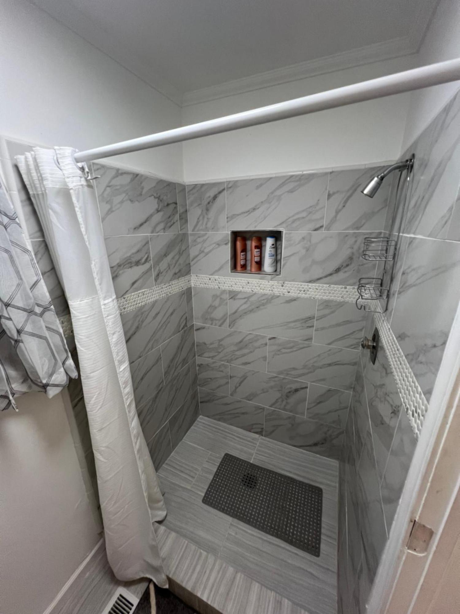 Cozy Private Suite 5 Min From Saint Francis Hospital And Woodland Hills Mall Tulsa Zewnętrze zdjęcie